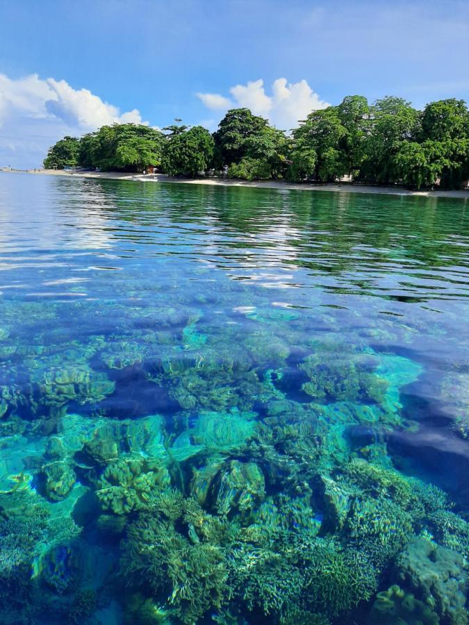 Blue Shark Divers Bunaken Esterno foto