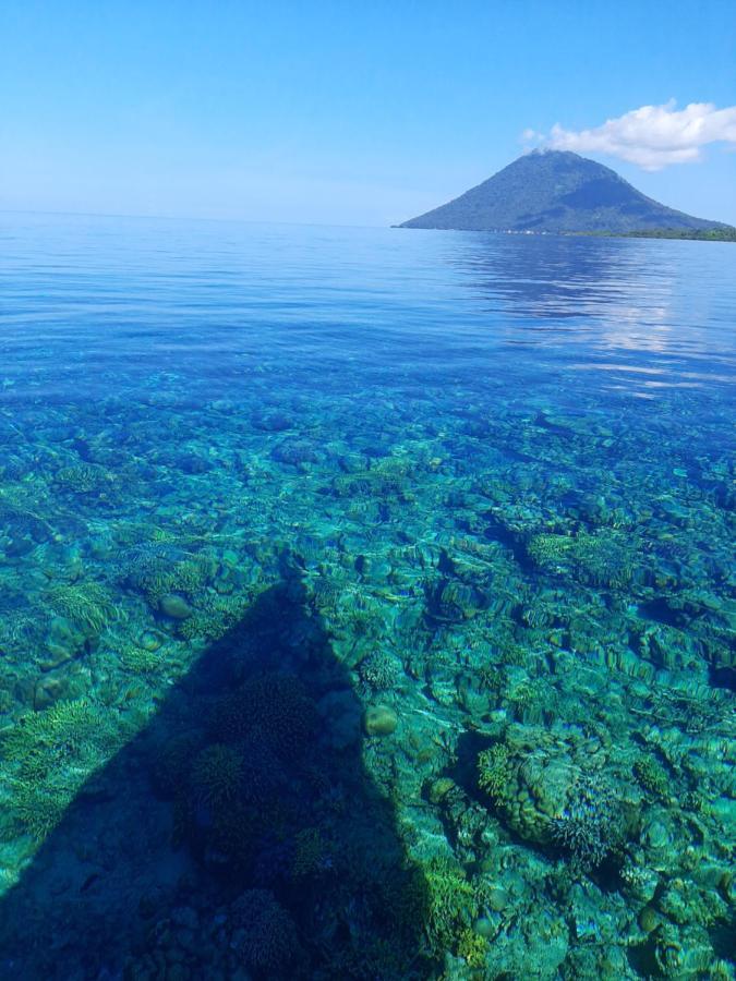 Blue Shark Divers Bunaken Esterno foto